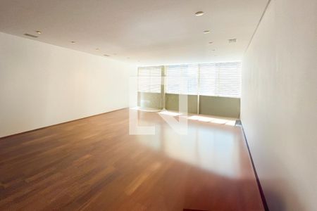 Sala de apartamento à venda com 3 quartos, 190m² em Cerqueira César, São Paulo