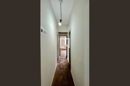 Corredor  de casa à venda com 4 quartos, 350m² em Floresta, Belo Horizonte