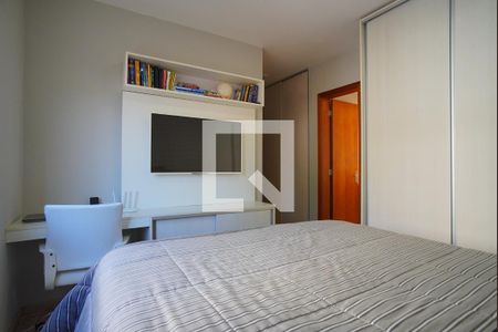 Suíte de apartamento à venda com 3 quartos, 83m² em Jardim Itu, Porto Alegre