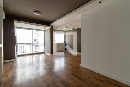 Apartamento à venda com 74m², 2 quartos e 1 vagaSala