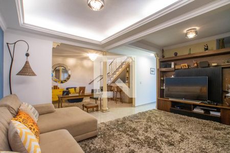 Sala de TV de casa à venda com 4 quartos, 340m² em Jardim Aida, Guarulhos