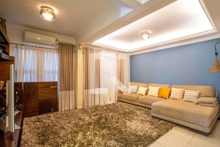 Sala de TV de casa à venda com 4 quartos, 340m² em Jardim Aida, Guarulhos