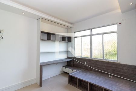 Quarto 1 de apartamento para alugar com 3 quartos, 66m² em Vila Valqueire, Rio de Janeiro