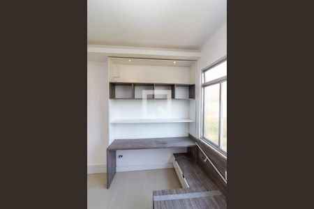 Quarto 1 de apartamento para alugar com 3 quartos, 66m² em Vila Valqueire, Rio de Janeiro