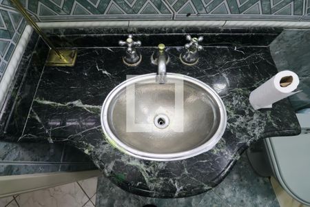 Apartamento para alugar com 200m², 4 quartos e 2 vagas Apartamento para alugar com 200m², 4 quartos e 2 vagasBanheiro Social