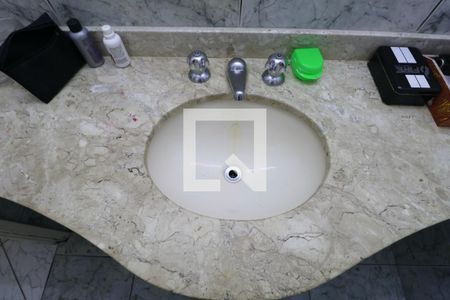 Apartamento para alugar com 200m², 4 quartos e 2 vagas Apartamento para alugar com 200m², 4 quartos e 2 vagasBanheiro Social 2