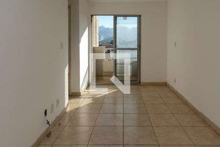 Sala de apartamento à venda com 2 quartos, 55m² em Taquara, Rio de Janeiro