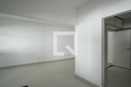 Sala de casa à venda com 2 quartos, 160m² em Vila Gumercindo, São Paulo