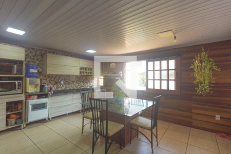 Cozinha de casa à venda com 5 quartos, 200m² em Nossa Senhora das Gracas, Canoas