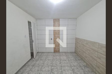 Quarto de casa para alugar com 1 quarto, 50m² em Parque Continental, Guarulhos