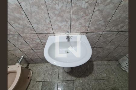 Banheiro de casa para alugar com 1 quarto, 50m² em Parque Continental, Guarulhos