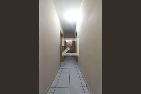 Corredor  de apartamento à venda com 3 quartos, 70m² em Jardim García, Campinas