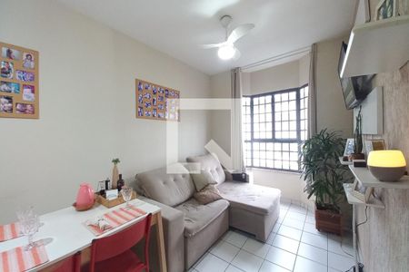 Sala de apartamento à venda com 3 quartos, 70m² em Jardim García, Campinas