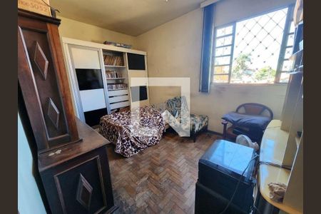 Casa à venda com 3 quartos, 360m² em Bairro da Glória, Contagem