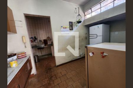 Casa à venda com 3 quartos, 360m² em Bairro da Glória, Contagem