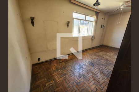 Casa à venda com 3 quartos, 360m² em Bairro da Glória, Contagem