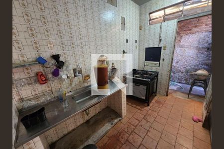 Casa à venda com 3 quartos, 360m² em Bairro da Glória, Contagem