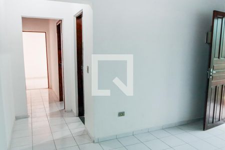 Sala de casa para alugar com 2 quartos, 160m² em Jardim Pinheirinho, Embu das Artes