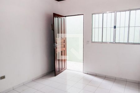 Sala de casa para alugar com 2 quartos, 160m² em Jardim Pinheirinho, Embu das Artes