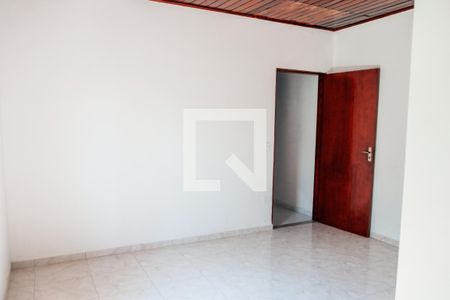 Suíte de casa para alugar com 2 quartos, 160m² em Jardim Pinheirinho, Embu das Artes