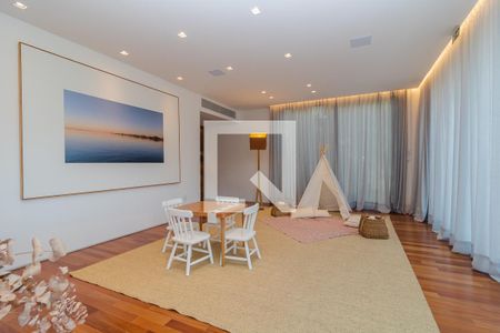 Apartamento à venda com 251m², 2 quartos e 2 vagas Apartamento à venda com 251m², 2 quartos e 2 vagasÁrea comum