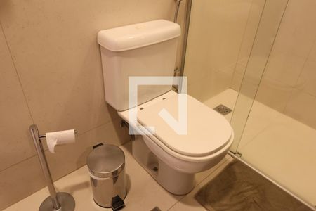 Banheiro de apartamento para alugar com 1 quarto, 40m² em Jardim Europa, São Paulo