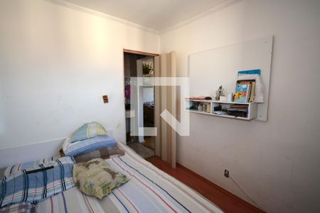 Quarto 1 de apartamento para alugar com 2 quartos, 44m² em Jardim Cristal, São Paulo