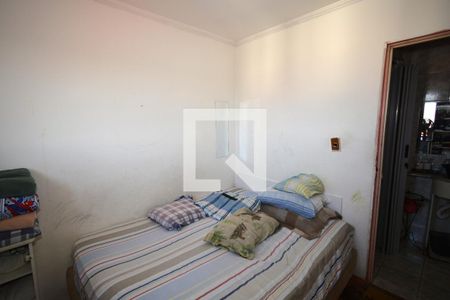 Quarto 1 de apartamento para alugar com 2 quartos, 44m² em Jardim Cristal, São Paulo