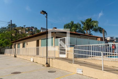 Apartamento para alugar com 45m², 2 quartos e 1 vaga Apartamento para alugar com 45m², 2 quartos e 1 vagaÁrea comum - Salão de festas