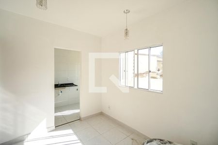 Sala de apartamento para alugar com 2 quartos, 46m² em Vila Santa Isabel, São Paulo