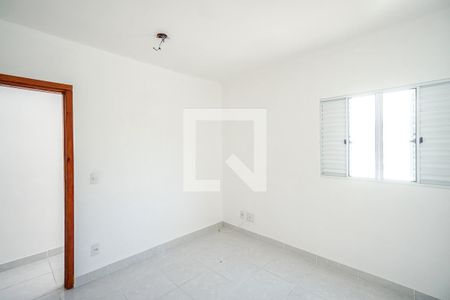 Quarto 01 de apartamento para alugar com 2 quartos, 46m² em Vila Santa Isabel, São Paulo