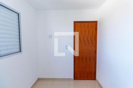 Quarto 1 de apartamento para alugar com 2 quartos, 42m² em Vila Silvia, São Paulo