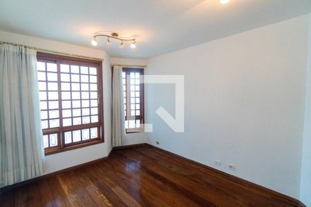 Sala de casa à venda com 3 quartos, 200m² em Mirandópolis, São Paulo