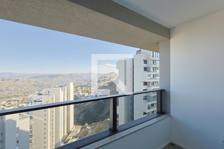 Varanda de apartamento à venda com 2 quartos, 76m² em Vila da Serra, Nova Lima