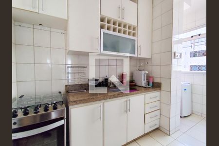 Cozinha de apartamento para alugar com 2 quartos, 60m² em Buritis, Belo Horizonte