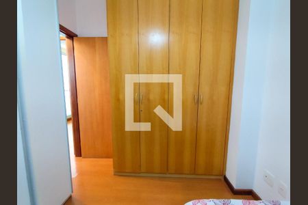 Quarto 1 de apartamento para alugar com 2 quartos, 60m² em Buritis, Belo Horizonte