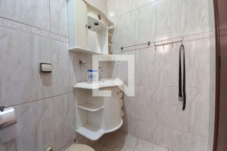 Banheiro Social  de casa à venda com 2 quartos, 124m² em Parque Jambeiro, Campinas