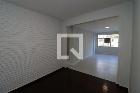 Sala de apartamento à venda com 2 quartos, 90m² em Praia da Bandeira, Rio de Janeiro