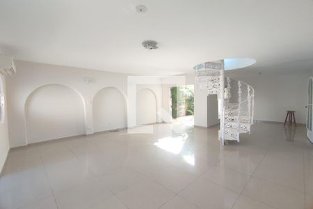 1º Pav - Sala de casa de condomínio para alugar com 5 quartos, 600m² em Taquara, Rio de Janeiro