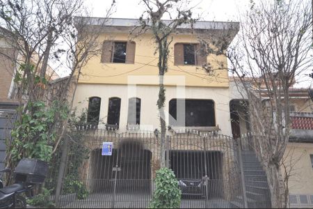 Casa à venda com 458m², 3 quartos e 2 vagas Casa à venda com 458m², 3 quartos e 2 vagasFachada