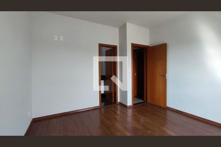 Quarto 1 suite  de apartamento à venda com 3 quartos, 105m² em Cabral, Contagem