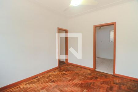 Sala de casa para alugar com 3 quartos, 105m² em Passo da Areia, Porto Alegre