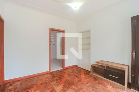 Sala de casa para alugar com 3 quartos, 105m² em Passo da Areia, Porto Alegre