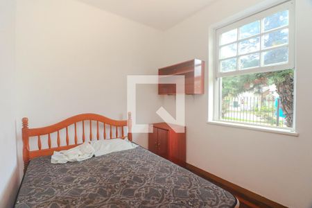 Quarto 1 de casa para alugar com 3 quartos, 105m² em Passo da Areia, Porto Alegre