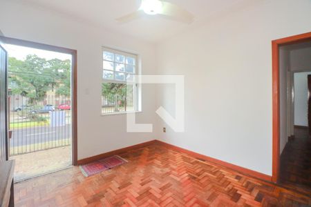 Sala de casa para alugar com 3 quartos, 105m² em Passo da Areia, Porto Alegre