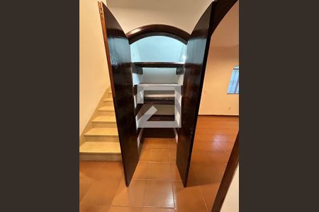 Casa para alugar com 200m², 5 quartos e 2 vagas Casa para alugar com 200m², 5 quartos e 2 vagasDespensa