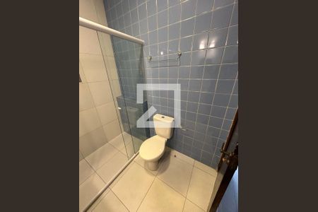 Casa para alugar com 200m², 5 quartos e 2 vagas Casa para alugar com 200m², 5 quartos e 2 vagasBanheiro da Suíte 1