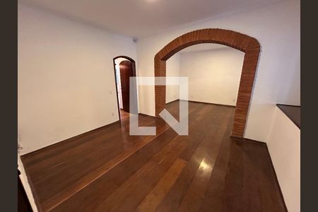 Sala de casa para alugar com 5 quartos, 200m² em Alto da Lapa, São Paulo