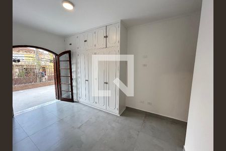 Casa para alugar com 200m², 5 quartos e 2 vagas Casa para alugar com 200m², 5 quartos e 2 vagasQuarto 1