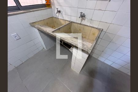 Casa para alugar com 200m², 5 quartos e 2 vagas Casa para alugar com 200m², 5 quartos e 2 vagasLavanderia